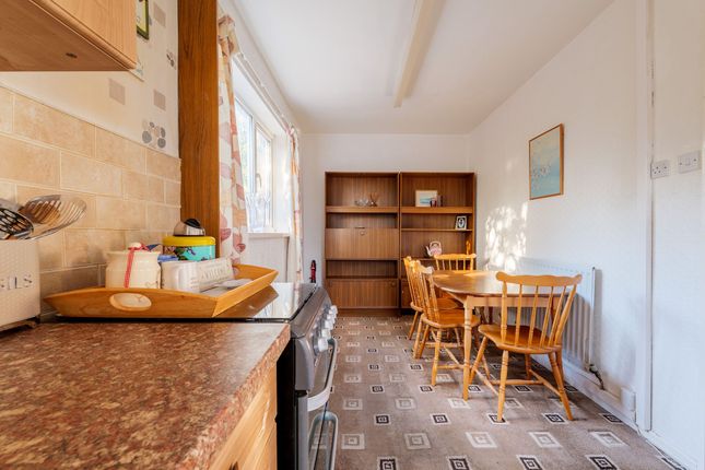 40 Clousden Drive, Newcastle Upon Tyne photo 4