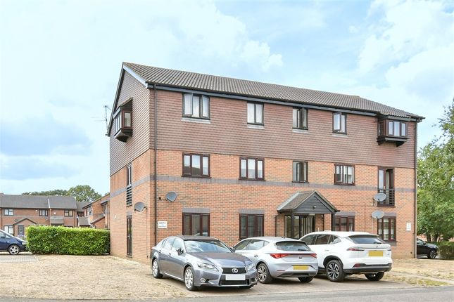 1-bed flat on Woodfall Drive, Dartford, £180,000