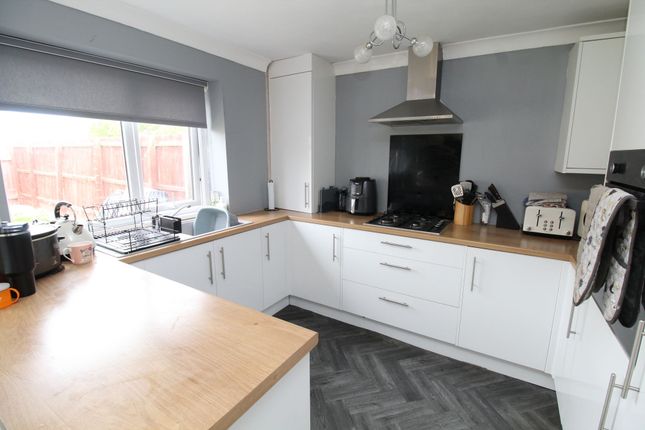 99 Burnside, Ashington photo 2