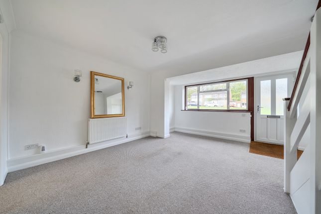 44, Tyron Way, Sidcup photo 2