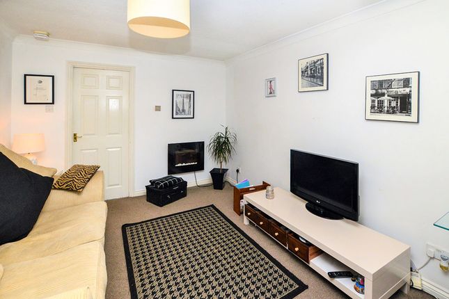 13, Wyndham Way, Kent photo 3