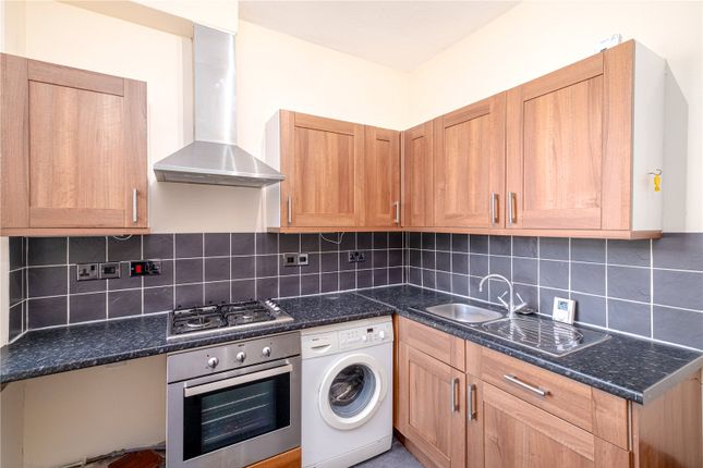 Flat F, 373, Camden Road, London photo 2