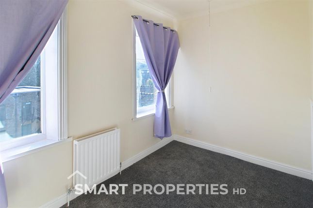 13, Hill Top Road, Huddersfield photo 5
