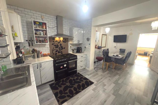 5, Morley Avenue, Manchester photo 2