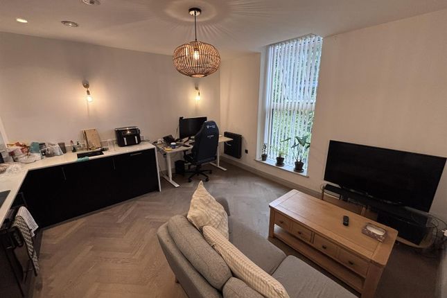 Flat 9 The Limes, 816, Wilmslow Road, Didsbury photo 2