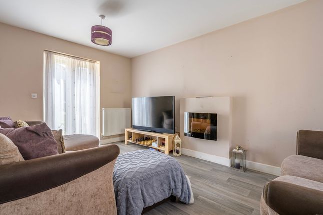 6 Ross Walk, Thetford photo 4