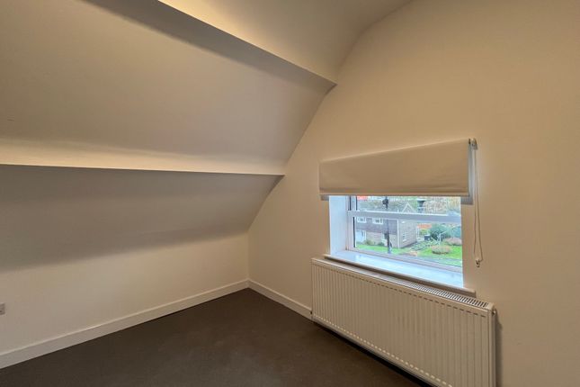 Apartment 6, Kensington House, 33, Dove Bank, Uttoxeter photo 3