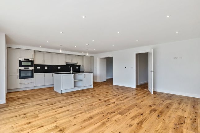 4 White Hart Villas,, Spenny Lane, Tonbridge photo 4