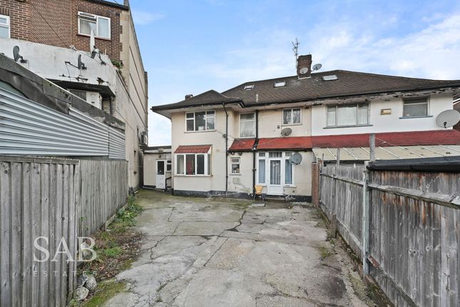 7-bed house on 11 Beechwood Gardens, London, £655,000