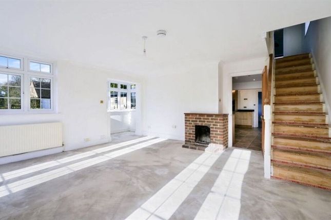 The Clears, Reigate photo 2