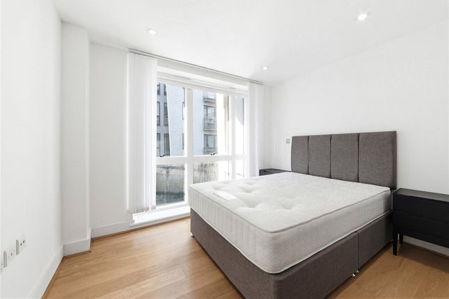 Flat 11, Caspian Wharf, 1, Yeo Street, London photo 4