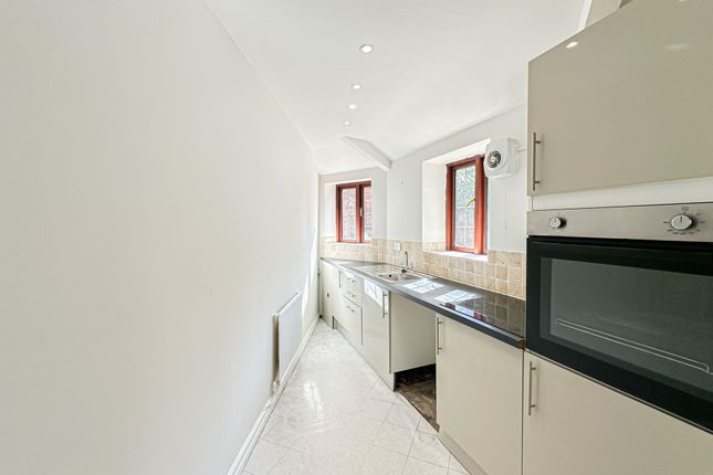 35 Village Road, Wirral photo 2