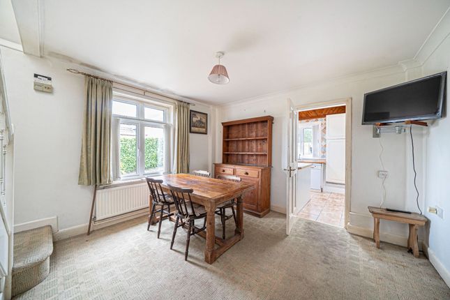 54 Foxcotte Road, Andover photo 4