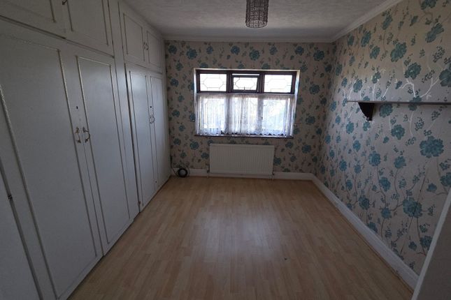62, Dereham Road, BARKING photo 5