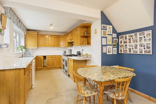 12, Oakwood Rise, Kent photo 4