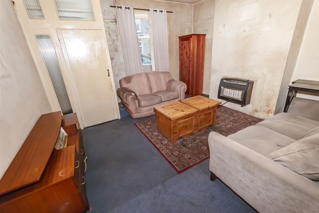 281, Bolton Road North, Bury photo 5