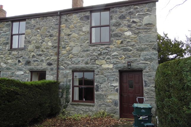 Thumbnail Cottage to rent in Hen Efail, Conwy