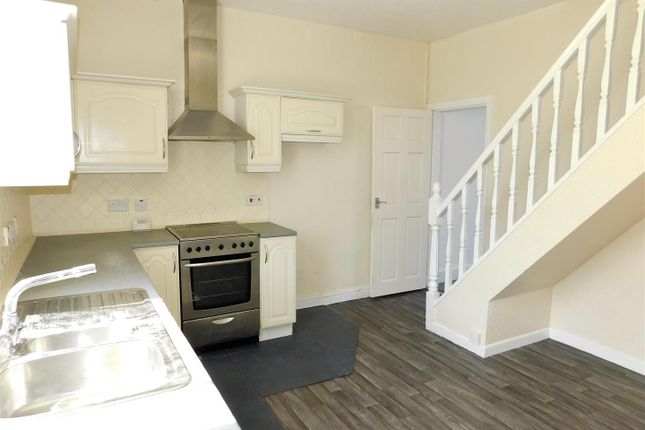 4, Kingston Avenue, Bolton photo 2