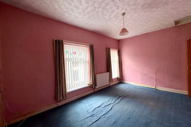30 Brynhyfryd Street, Merthyr Tydfil photo 4