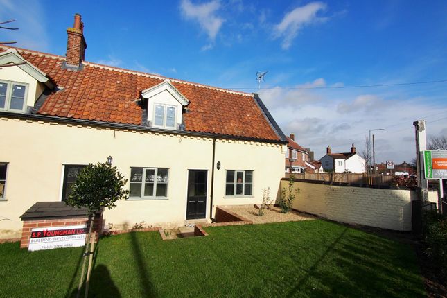Thumbnail Cottage For Sale In Norwich Road Wymondham Thumbnail Cottage For Sale In Norwich Road Wymondham