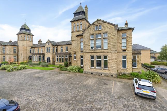 2-bed flat on 5 Clifford Drive, Menston, £300,000