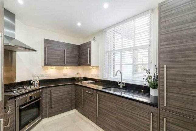 Thumbnail Flat to rent in 21 Lees Place, London