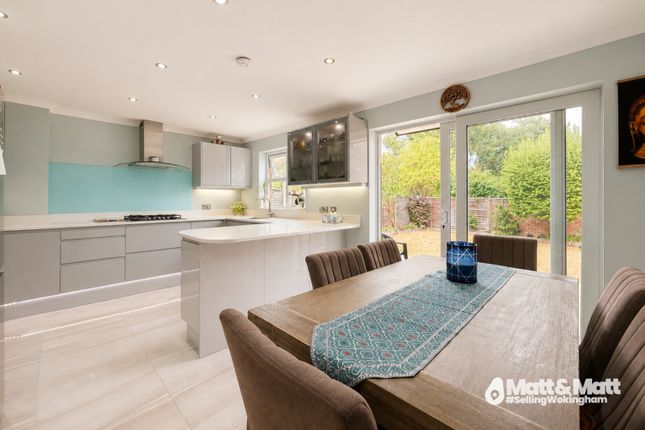 29 Ruby Close, Wokingham, Berkshire photo 3