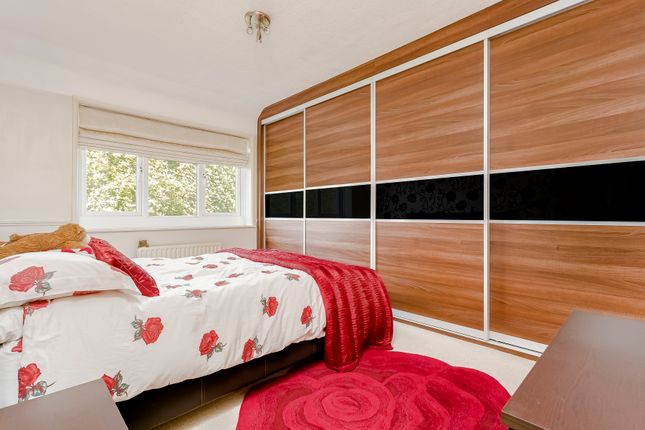 94, Beeleigh Road, Surrey photo 5
