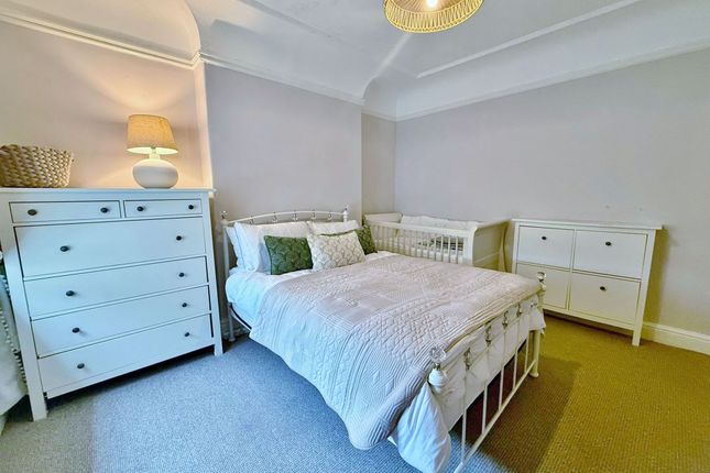 53 Bidston Avenue, Birkenhead photo 2