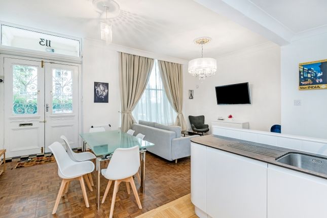 Flat to rent in Westbourne Terrace, London