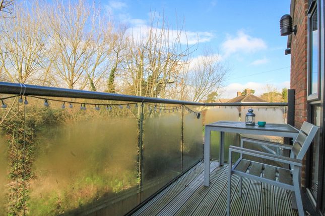 5, Meadow Court, Oxford photo 4