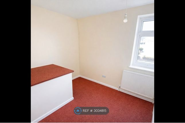 Milton Drive, Worksop photo 4