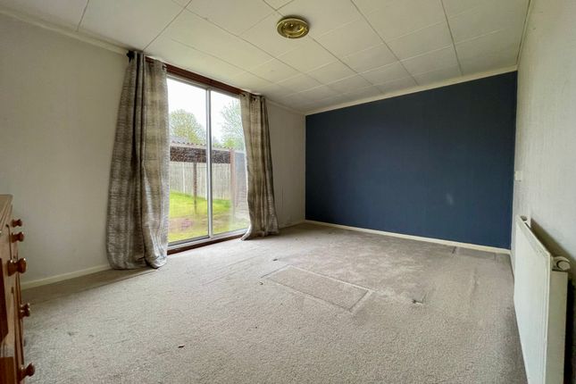 Bungalow to rent in Langley Crescent, Bristol