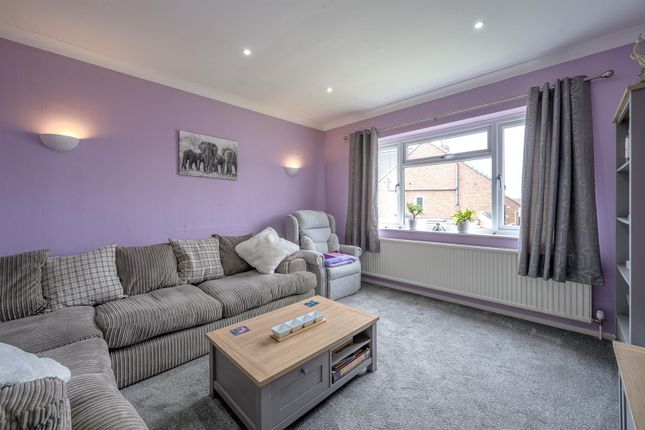 11, Oakfield Close, Stourbridge photo 4