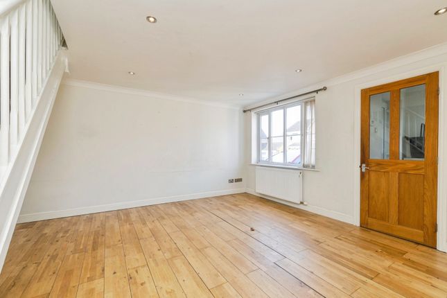 20, Lancelot Close, Newton Aycliffe photo 4