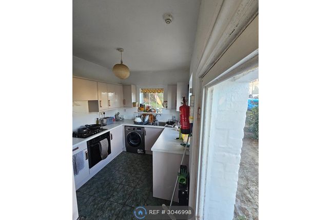 Beacon Terrace, Falmouth photo 3