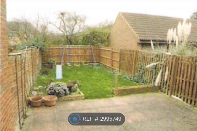 Grasmere Close, Feltham photo 5