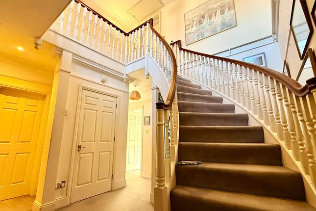 5 Saxon Place,, Lower Buckland Road, Lymington photo 4