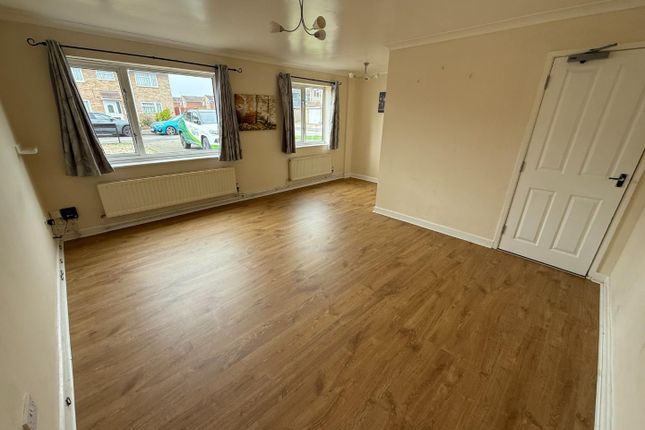 1, Totterdown Close, Swindon photo 2