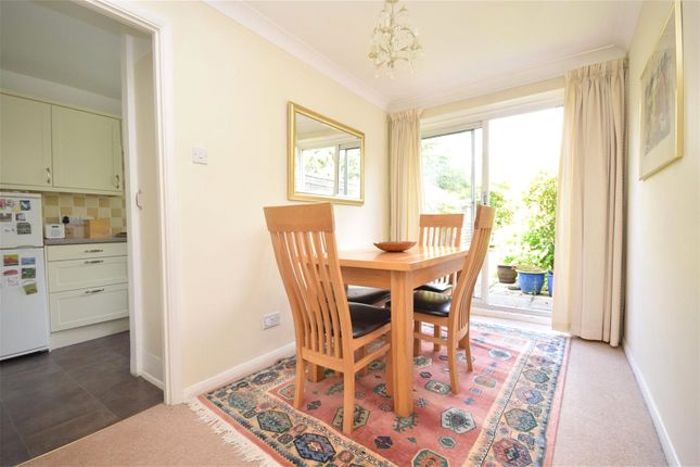 29, Strawberry Hill Close, Twickenham photo 4
