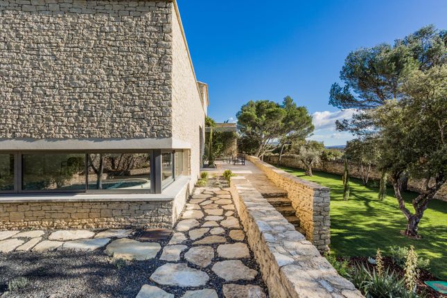 Villa for sale in Gordes, Vaucluse, Provence-Alpes-Côte d`Azur, France