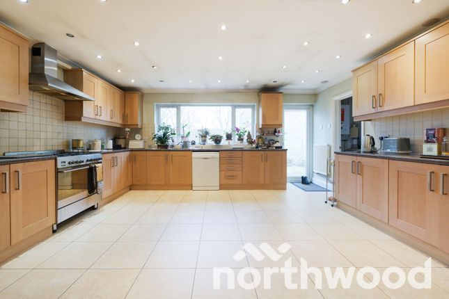2, Crosslands Road, Epsom photo 4
