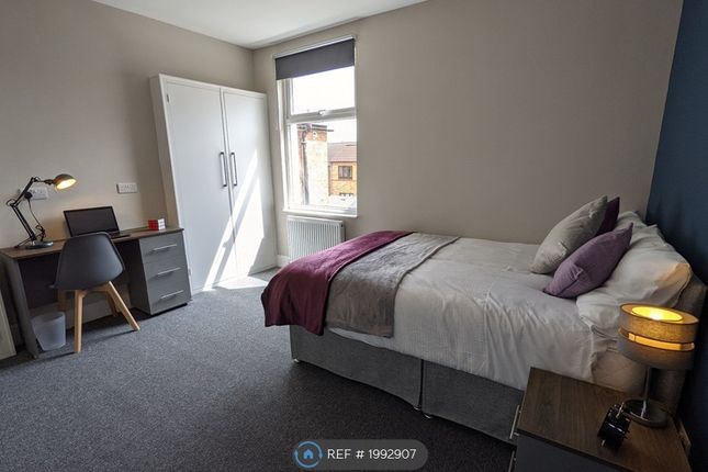 End terrace house to rent in Stepping Lane, Derby