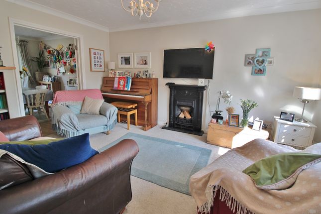 5, Partridge Close, Fareham photo 2