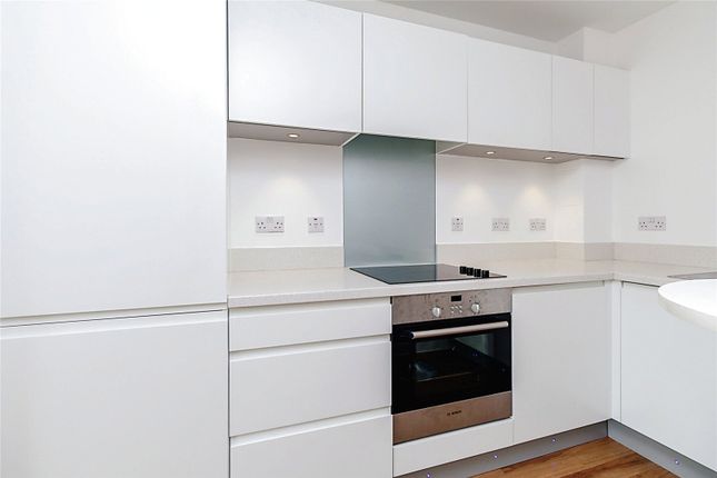 Flat for sale in Clovelly Place, Greenhithe, Kent