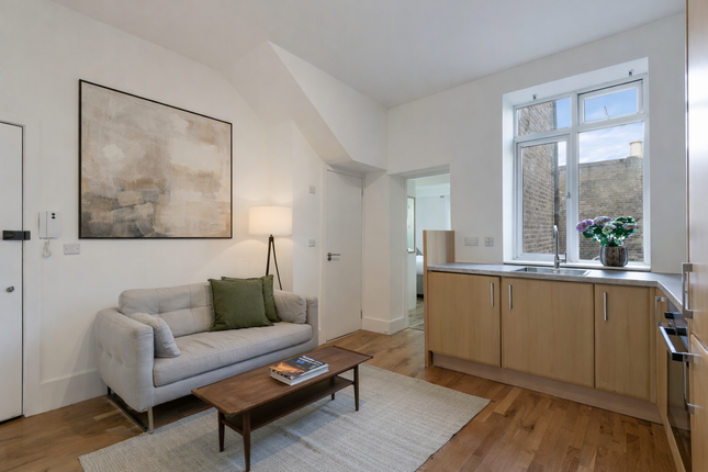 1-bed flat on Flat B, 215,, Shirland Road, London, £325,000