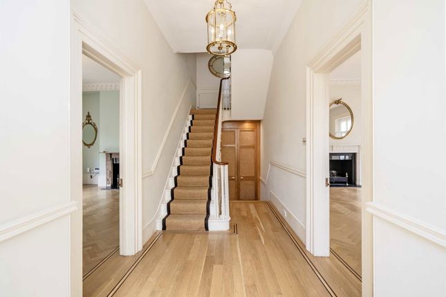 37, Addison Avenue, London photo 4