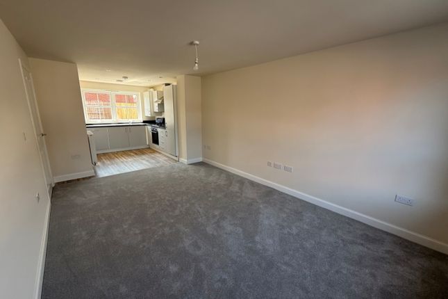 41, Hawker Way, Grimsby photo 2