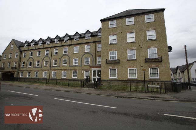 Thumbnail Flat to rent in Bowsher Court, Ware