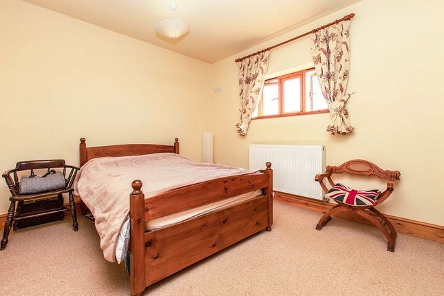 Bungalow to rent in Grangewood, Netherseal, Swadlincote, Derbyshire